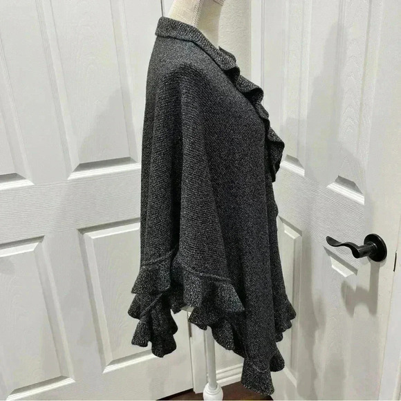 C Est. 1946 Cape / Poncho Black with sparkle silver strands - Picture 7 of 9